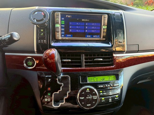 TOYOTA豐田 PREVIA  第8張相片
