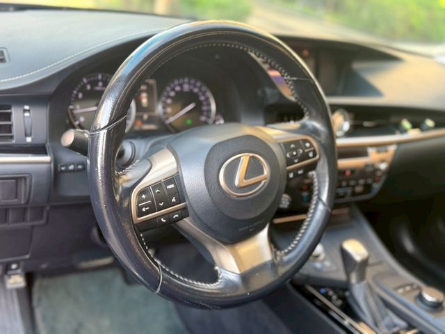 TOYOTA豐田 CAMRY  第1張相片