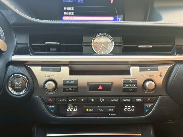 TOYOTA豐田 CAMRY  第5張相片