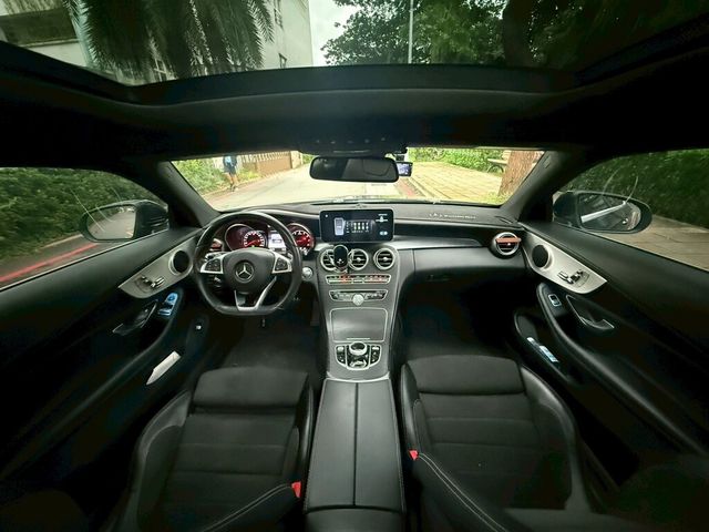 M-BENZ賓士 C250 COUPE  第8張相片