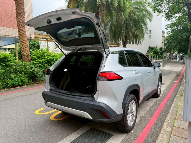 TOYOTA豐田 COROLLA CROSS HYBRID  第6張相片