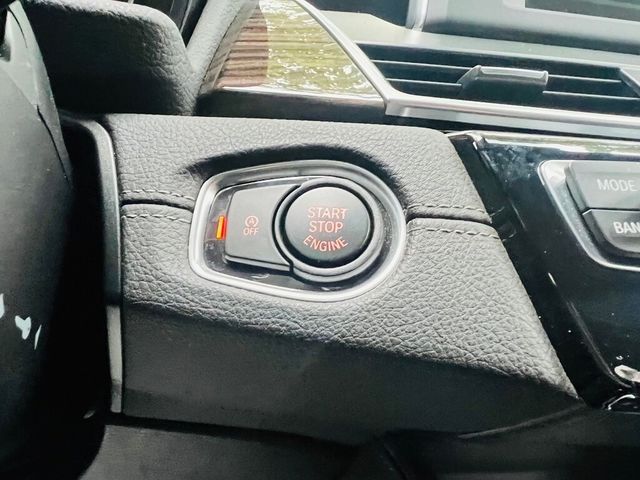 BMW寶馬 218D  第6張相片