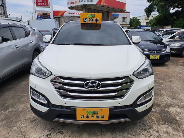 HYUNDAI現代 SANTA FE  第3張相片