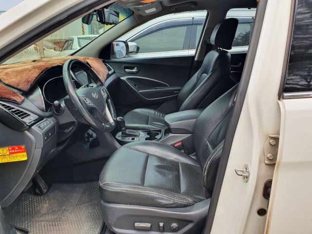 HYUNDAI現代 SANTA FE  第11張相片
