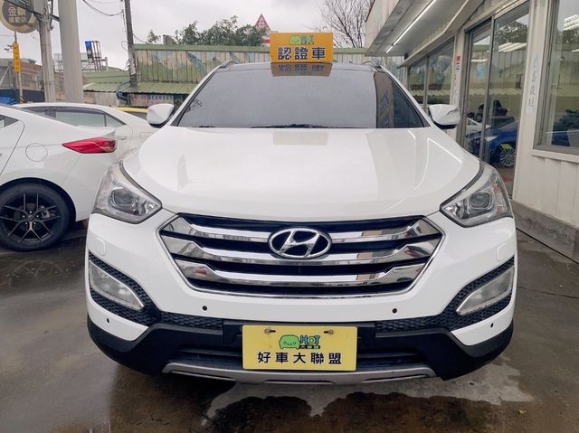 HYUNDAI現代 SANTA FE  第3張相片