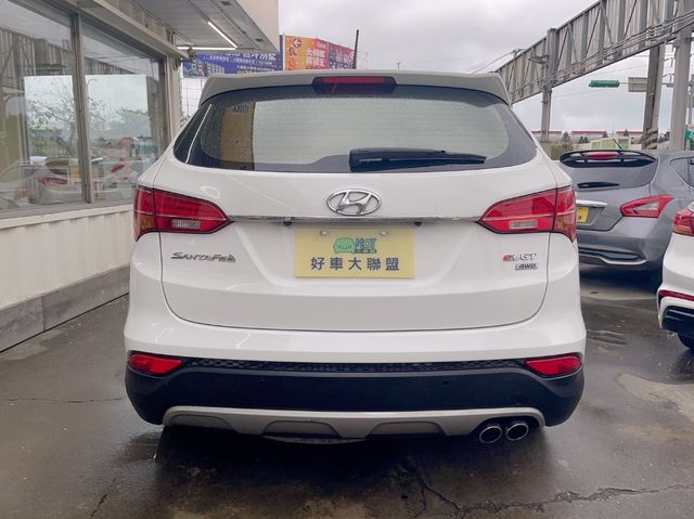 HYUNDAI現代 SANTA FE  第4張相片