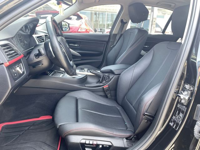 BMW寶馬 320I  第5張相片