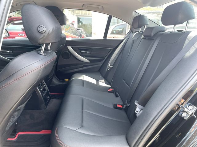 BMW寶馬 320I  第7張相片