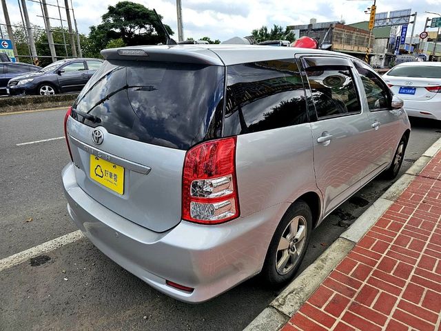 TOYOTA豐田 WISH  第2張相片
