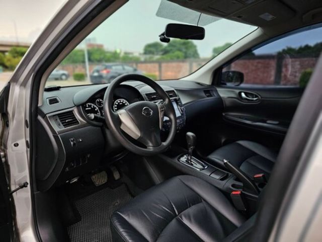 NISSAN日產 TIIDA  第9張相片