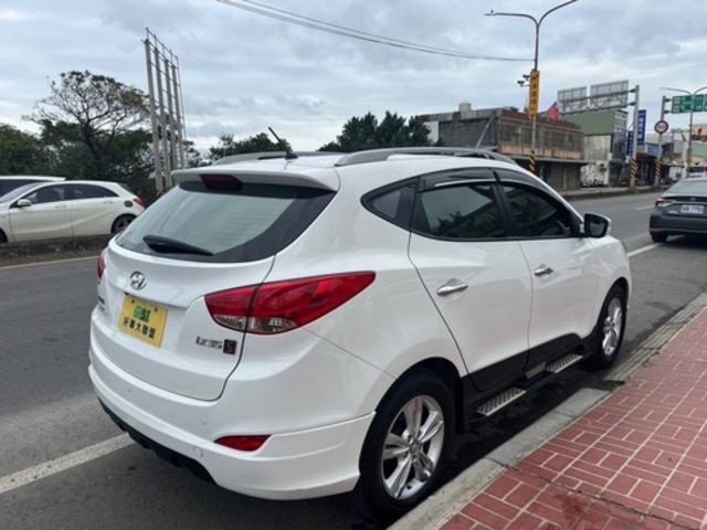 HYUNDAI現代 IX35  第2張相片