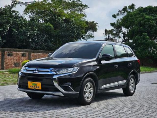 MITSUBISHI三菱 OUTLANDER  第1張相片