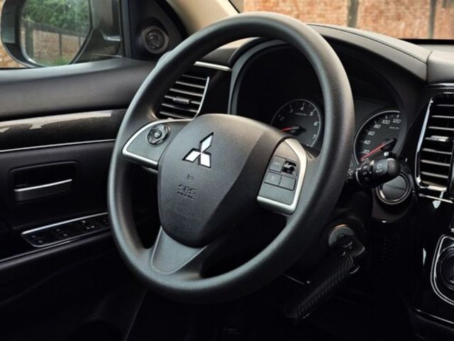 MITSUBISHI三菱 OUTLANDER  第11張相片