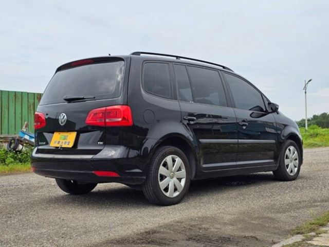 VOLKSWAGEN福斯 TOURAN  第2張相片