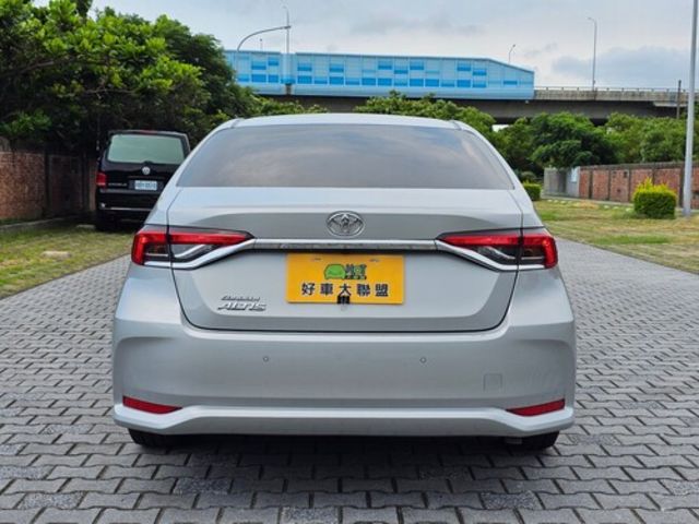 TOYOTA豐田 ALTIS  第4張相片