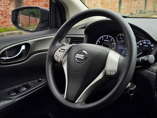 NISSAN日產 TIIDA  第6張相片