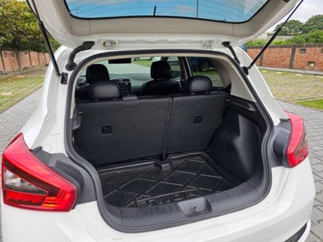 NISSAN日產 TIIDA  第12張相片