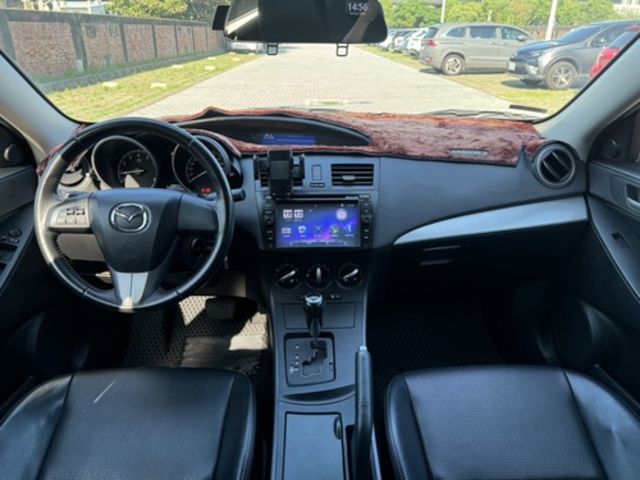 MAZDA馬自達 MAZDA 3  第6張相片