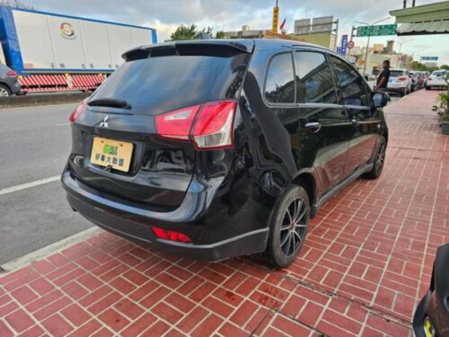 MITSUBISHI三菱 COLT PLUS  第2張相片