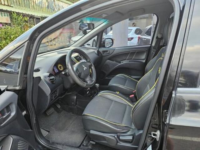 MITSUBISHI三菱 COLT PLUS  第9張相片
