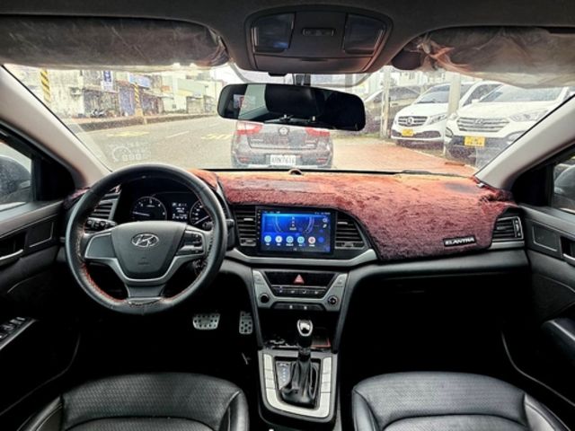 HYUNDAI現代 ELANTRA  第6張相片