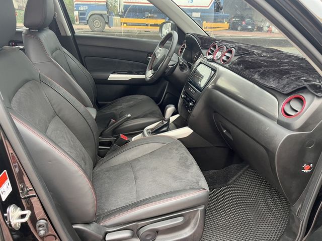 SUZUKI鈴木 VITARA  第8張相片
