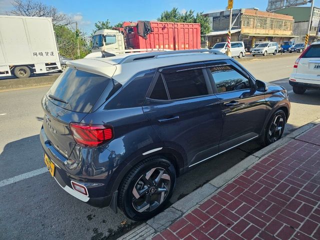 HYUNDAI現代 VENUE  第2張相片