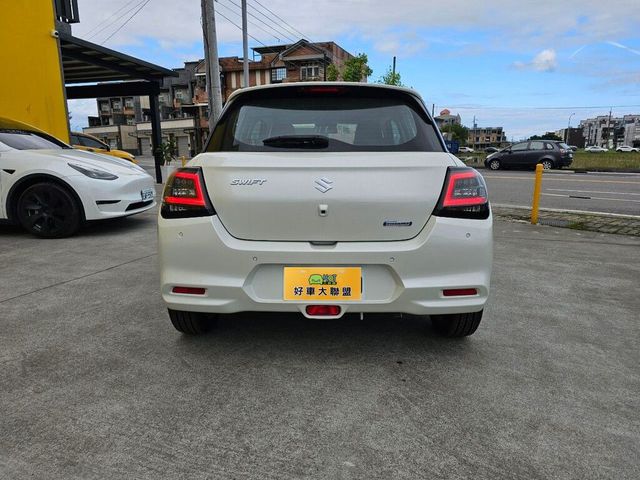 SUZUKI鈴木 SWIFT  第4張相片