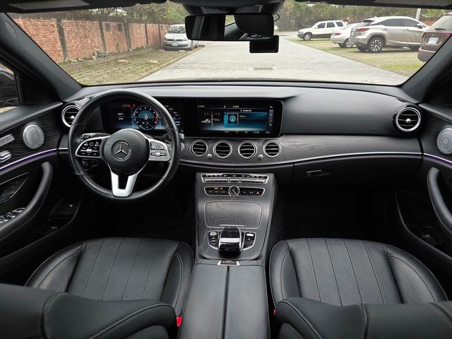 M-BENZ賓士 E300  第7張相片
