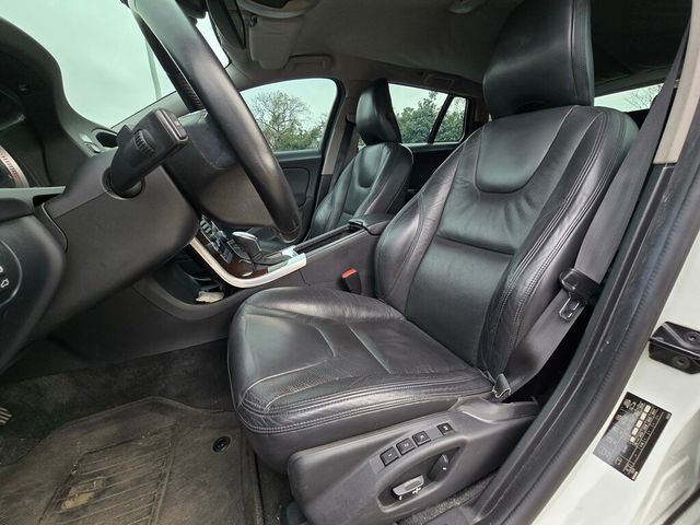 VOLVO富豪 V60  第8張相片