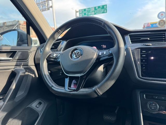 VOLKSWAGEN福斯 TIGUAN  第9張相片