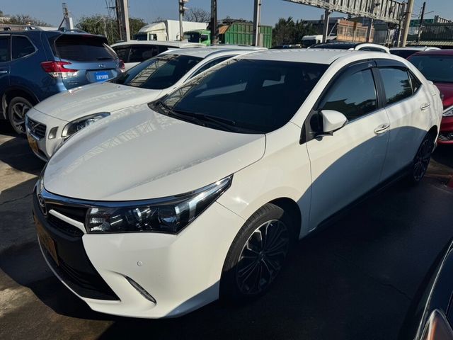 TOYOTA豐田 ALTIS  第1張相片