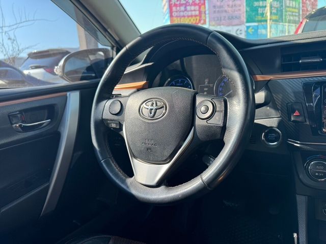 TOYOTA豐田 ALTIS  第7張相片