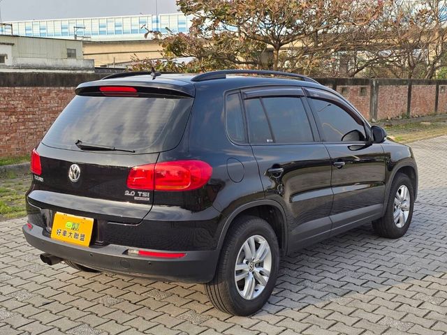 VOLKSWAGEN福斯 TIGUAN  第2張相片