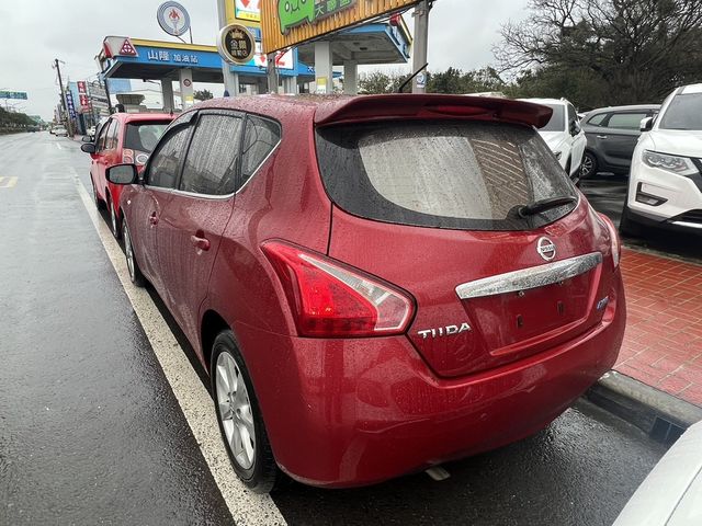 NISSAN日產 TIIDA  第4張相片