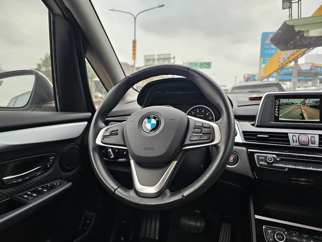 BMW寶馬 218I  第10張相片