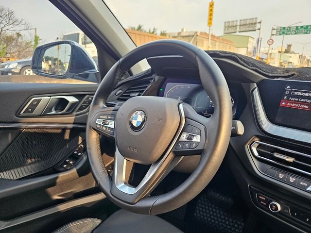 BMW寶馬 118I  第9張相片