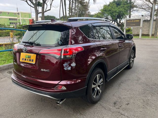 TOYOTA豐田 RAV4  第3張相片
