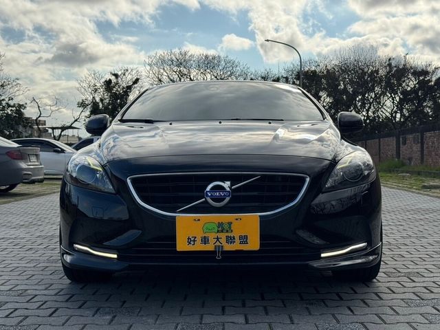 VOLVO富豪 V40  第5張相片