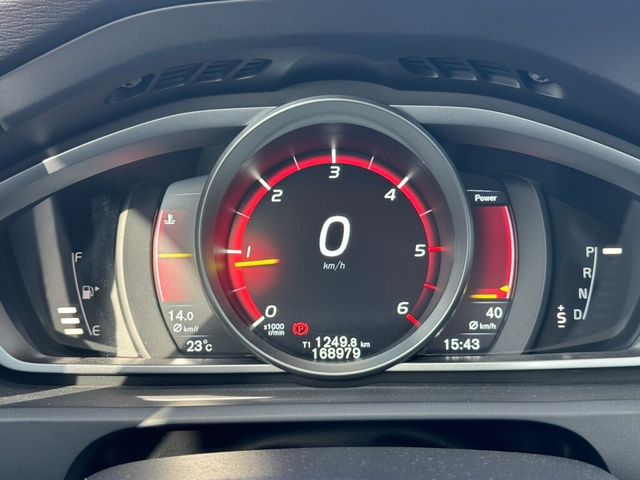 VOLVO富豪 V40  第9張相片