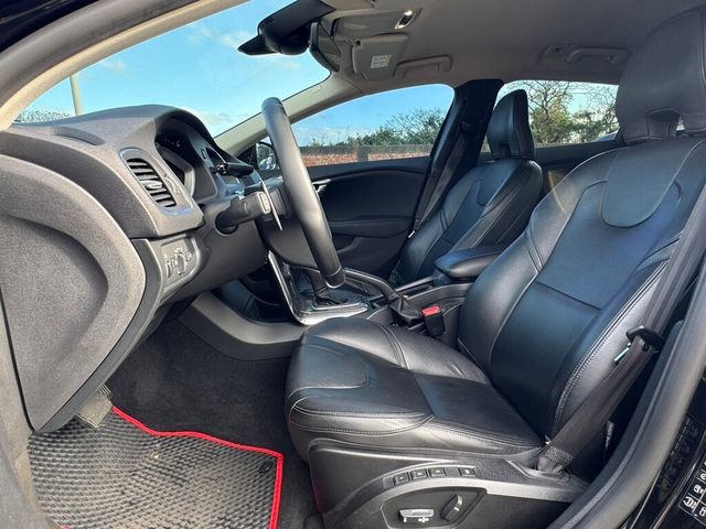 VOLVO富豪 V40  第21張相片