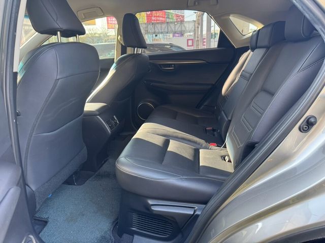 LEXUS凌志 NX200T  第9張相片