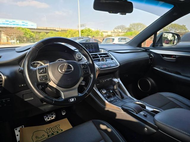 LEXUS凌志 NX200T  第9張相片