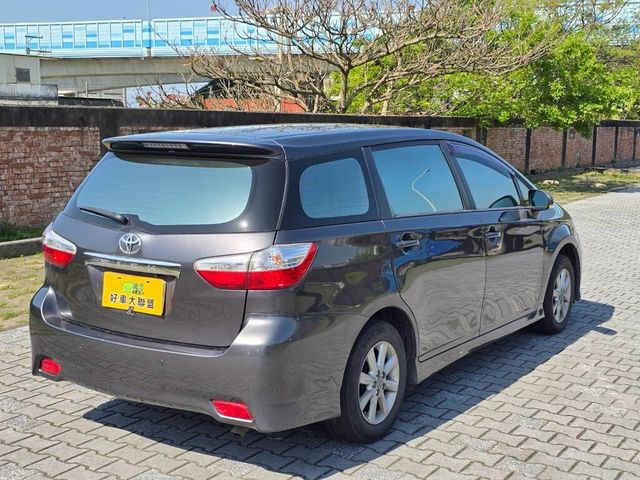 TOYOTA豐田 WISH  第2張相片