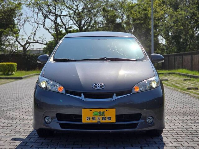 TOYOTA豐田 WISH  第3張相片