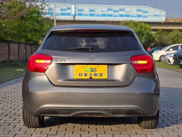 M-BENZ賓士 A180  第4張相片