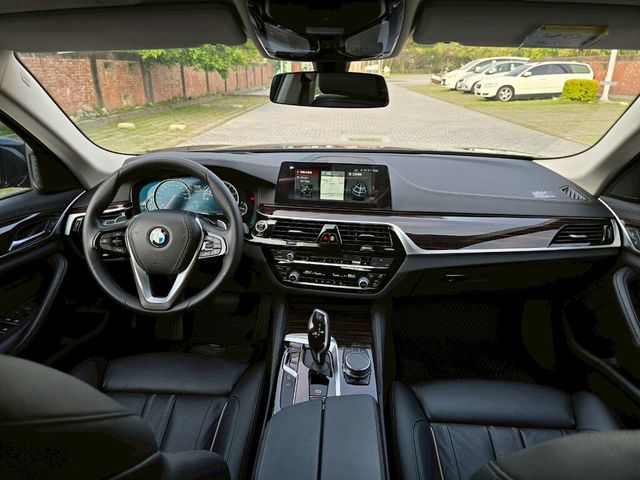 BMW寶馬 530  第6張相片