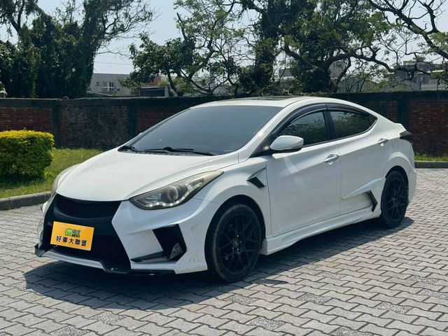 HYUNDAI現代 ELANTRA  第1張相片