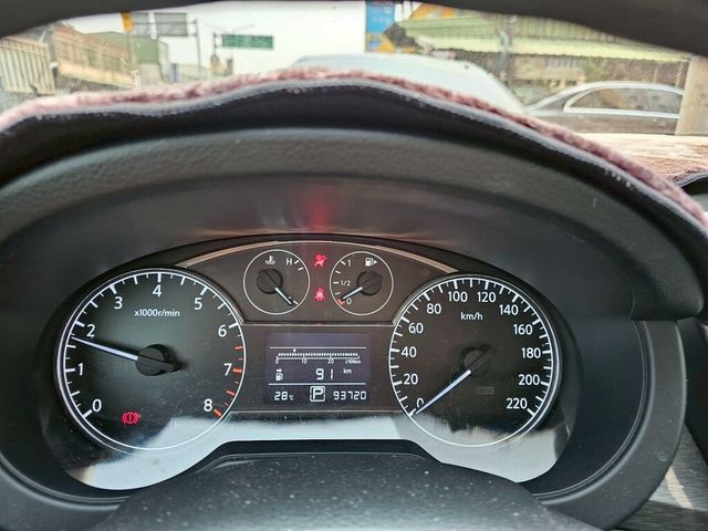 NISSAN日產 TIIDA  第5張相片