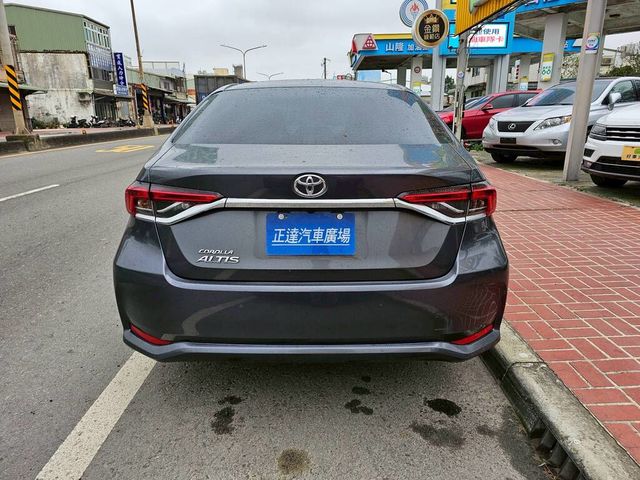TOYOTA豐田 ALTIS  第4張相片